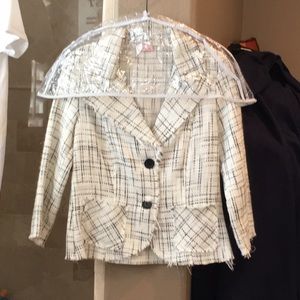 Blazer black and White size 4